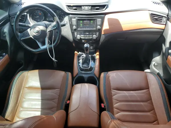 JN8AT2MV6JW316924 2018 NISSAN ROGUE - Image 8