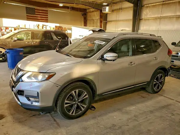 JN8AT2MV6JW318656 2018 NISSAN ROGUE - Image 1