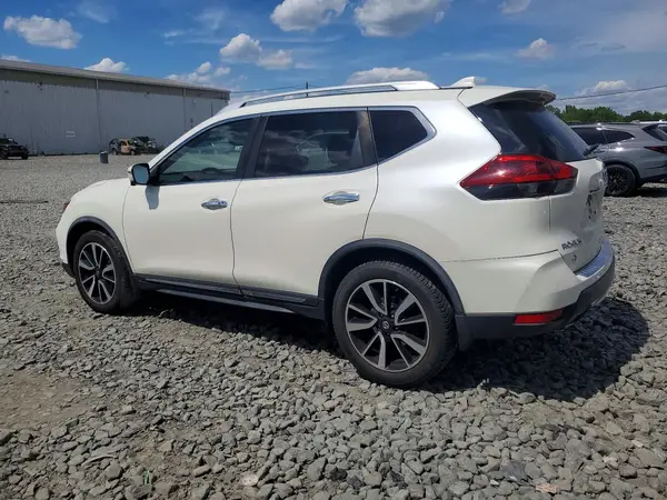 JN8AT2MV6JW319239 2018 NISSAN ROGUE - Image 2