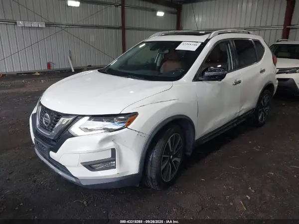 JN8AT2MV6JW319922 2018 NISSAN ROGUE - Image 2