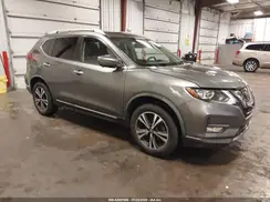 JN8AT2MV6JW321752 2018 NISSAN ROGUE