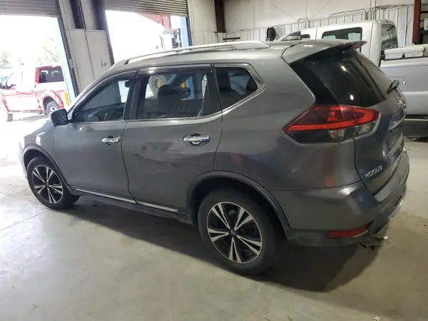 JN8AT2MV6JW321878 2018 NISSAN ROGUE - Image 2