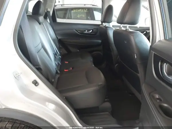 JN8AT2MV6JW322349 2018 NISSAN ROGUE - Image 8