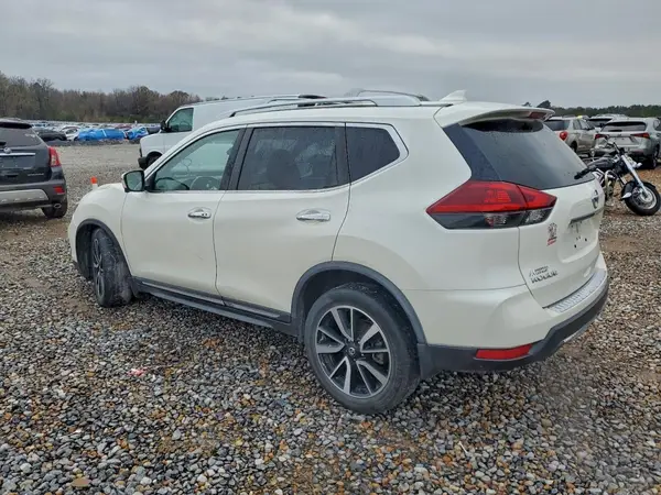 JN8AT2MV6JW323114 2018 NISSAN ROGUE - Image 2