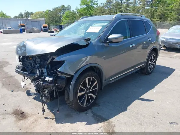 JN8AT2MV6JW324280 2018 NISSAN ROGUE - Image 2