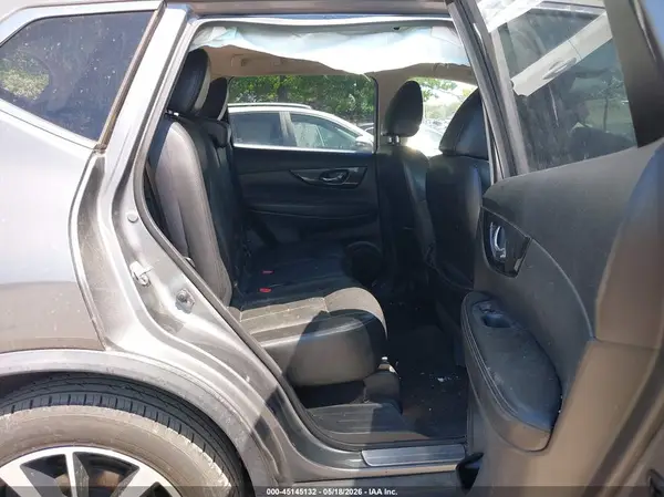 JN8AT2MV6JW324280 2018 NISSAN ROGUE - Image 8
