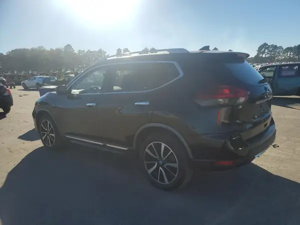 JN8AT2MV6JW325249 2018 NISSAN ROGUE - Image 2