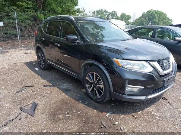 JN8AT2MV6JW325364 2018 NISSAN ROGUE - Image 1
