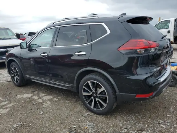 JN8AT2MV6JW325817 2018 NISSAN ROGUE - Image 2