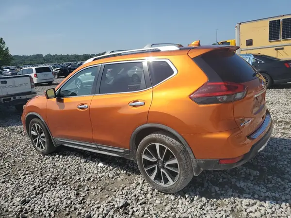 JN8AT2MV6JW326790 2018 NISSAN ROGUE - Image 2