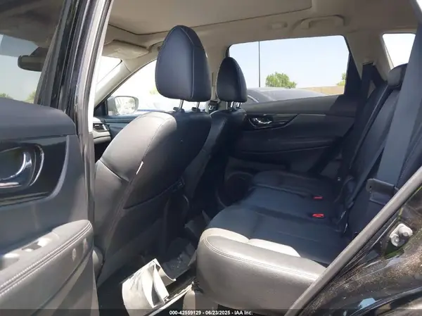 JN8AT2MV6JW327096 2018 NISSAN ROGUE - Image 8