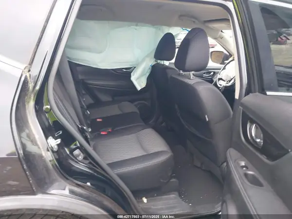 JN8AT2MV6JW329401 2018 NISSAN ROGUE - Image 8