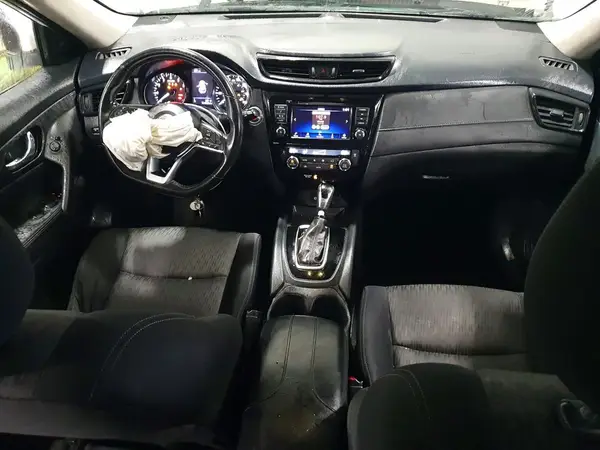 JN8AT2MV6JW330404 2018 NISSAN ROGUE - Image 8
