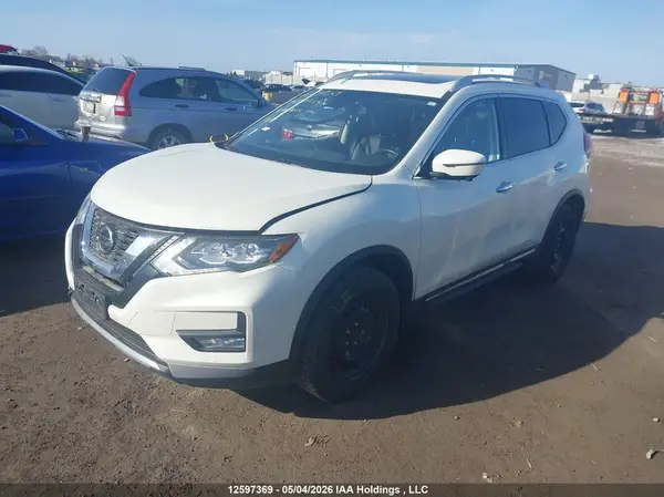 JN8AT2MV6JW340866 2018 NISSAN ROGUE - Image 2
