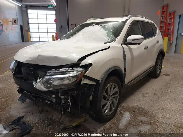 JN8AT2MV6JW341614 2018 NISSAN ROGUE - Image 2