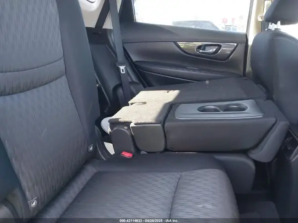 JN8AT2MV6JW344822 2018 NISSAN ROGUE - Image 8