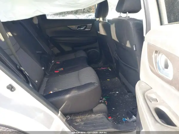 JN8AT2MV6JW346800 2018 NISSAN ROGUE - Image 8
