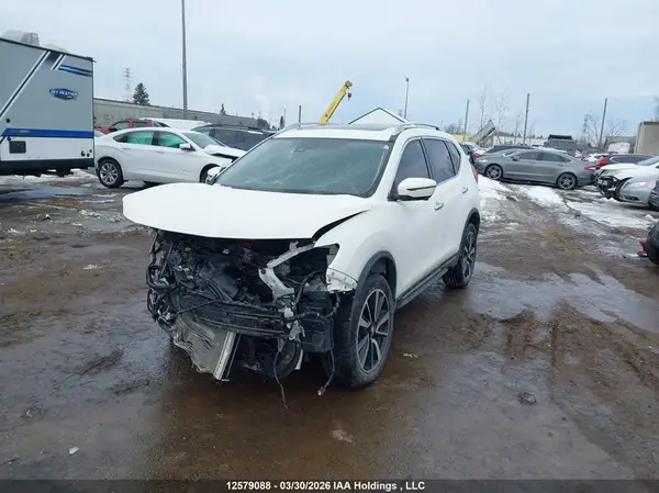 JN8AT2MV6JW351107 2018 NISSAN ROGUE - Image 2