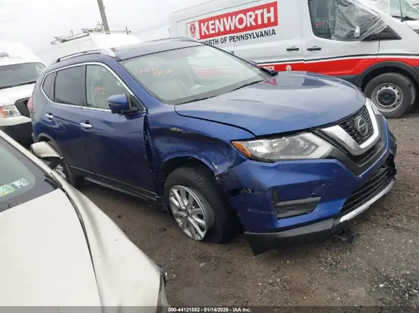 JN8AT2MV6JW351754 2018 NISSAN ROGUE - Image 1
