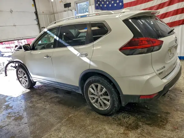 JN8AT2MV6JW351866 2018 NISSAN ROGUE - Image 2