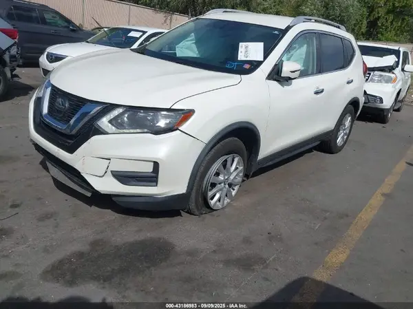JN8AT2MV6JW352337 2018 NISSAN ROGUE - Image 2