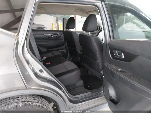 JN8AT2MV6JW352533 2018 NISSAN ROGUE - Image 8