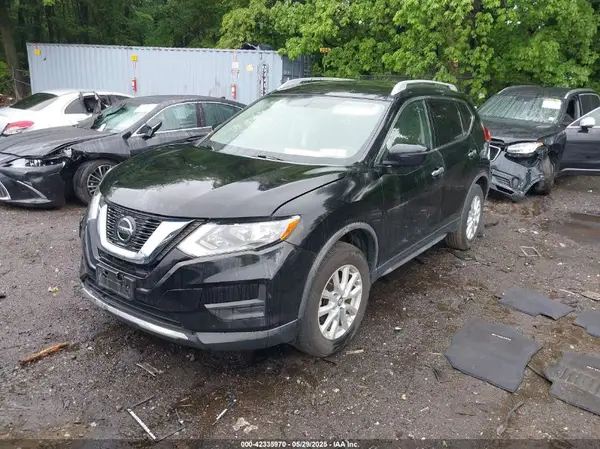 JN8AT2MV6JW354833 2018 NISSAN ROGUE - Image 2
