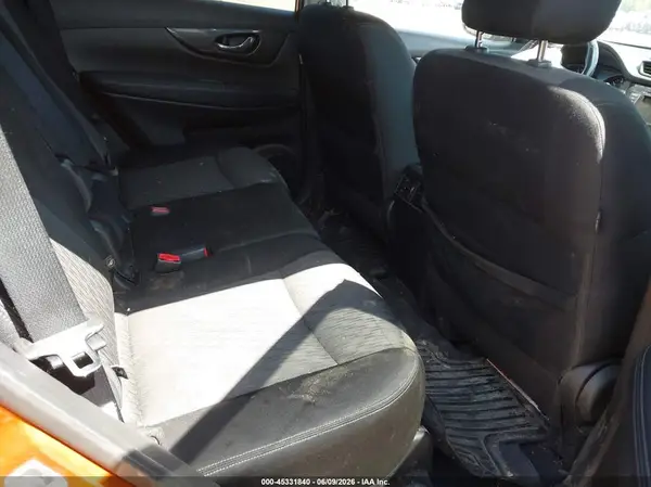 JN8AT2MV6KW370659 2019 NISSAN ROGUE - Image 8