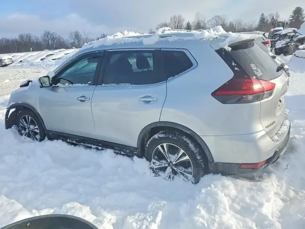 JN8AT2MV6KW372976 2019 NISSAN ROGUE - Image 2