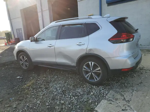JN8AT2MV6KW378177 2019 NISSAN ROGUE - Image 2