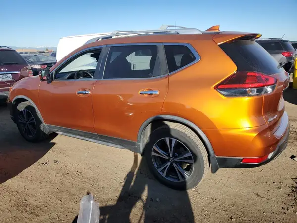 JN8AT2MV6KW378311 2019 NISSAN ROGUE - Image 2