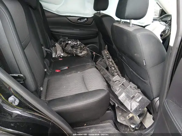 JN8AT2MV6KW378762 2019 NISSAN ROGUE - Image 8