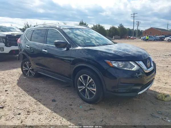JN8AT2MV6KW379829 2019 NISSAN ROGUE - Image 1