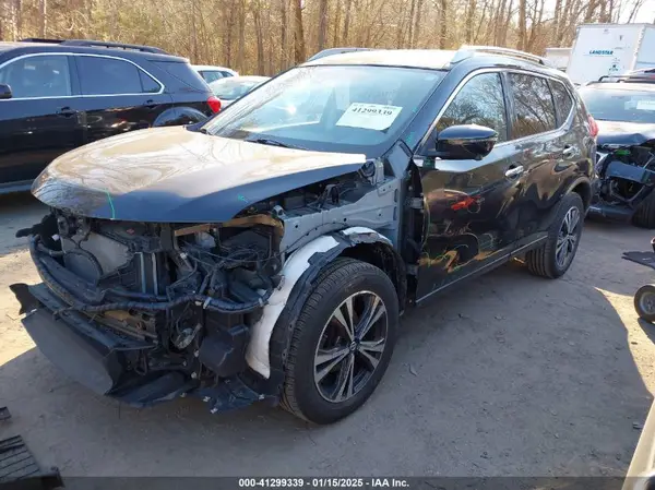JN8AT2MV6KW380351 2019 NISSAN ROGUE - Image 2