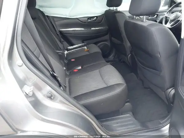 JN8AT2MV6KW380477 2019 NISSAN ROGUE - Image 8