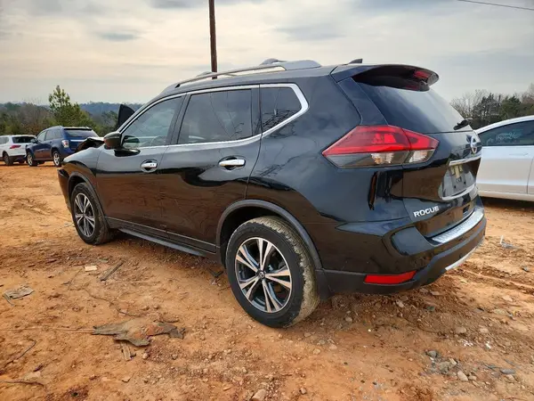JN8AT2MV6KW383508 2019 NISSAN ROGUE - Image 2