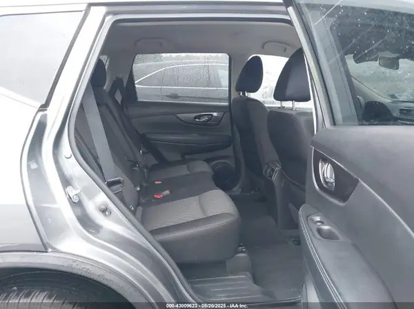 JN8AT2MV6KW384867 2019 NISSAN ROGUE - Image 8