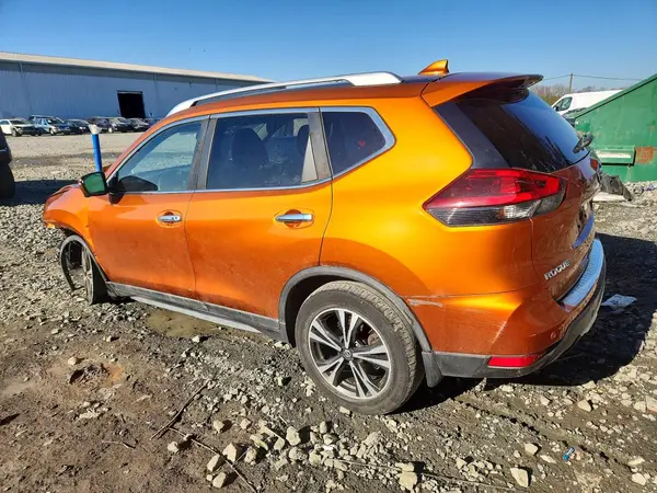 JN8AT2MV6KW385422 2019 NISSAN ROGUE - Image 2
