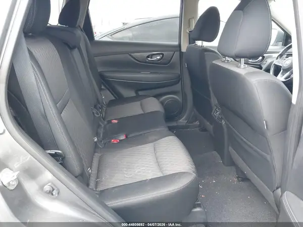 JN8AT2MV6KW385761 2019 NISSAN ROGUE - Image 8