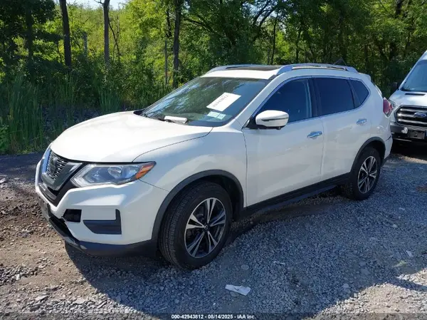 JN8AT2MV6KW394119 2019 NISSAN ROGUE - Image 2