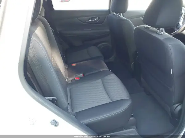 JN8AT2MV6KW394119 2019 NISSAN ROGUE - Image 8
