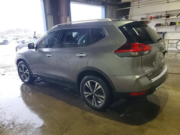 JN8AT2MV6KW400470 2019 NISSAN ROGUE - Image 2