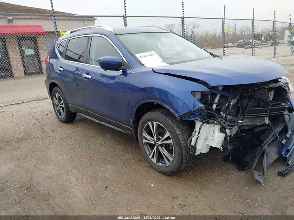 JN8AT2MV6KW401361 2019 NISSAN ROGUE - Image 1