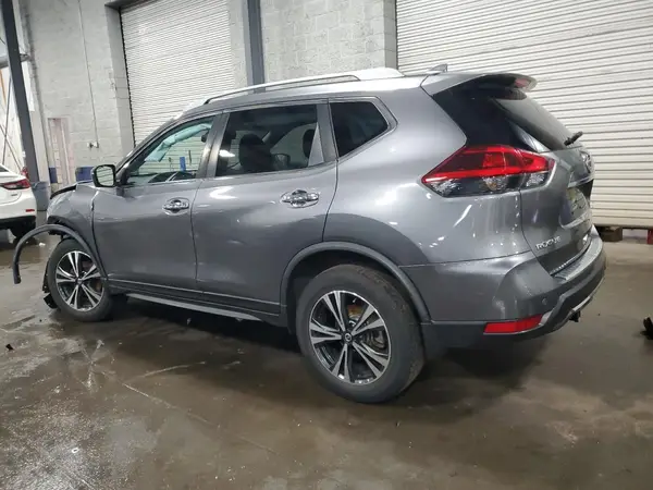 JN8AT2MV6KW402235 2019 NISSAN ROGUE - Image 2