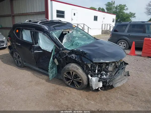 JN8AT2MV6KW402400 2019 NISSAN ROGUE - Image 1