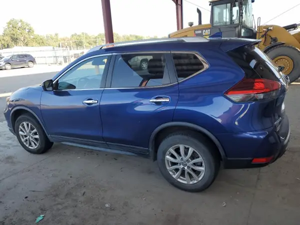 JN8AT2MV6LW101627 2020 NISSAN ROGUE - Image 2