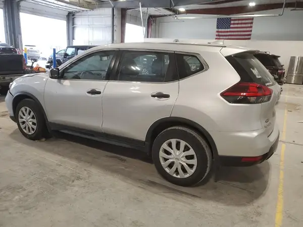JN8AT2MV6LW108075 2020 NISSAN ROGUE - Image 2