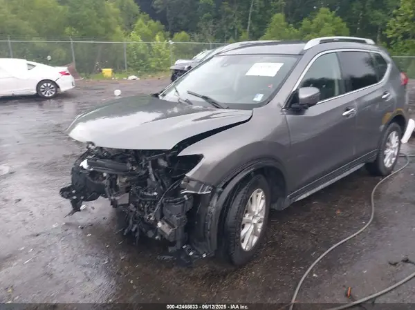 JN8AT2MV6LW108934 2020 NISSAN ROGUE - Image 2