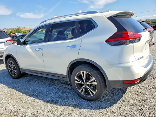 JN8AT2MV6LW109548 2020 NISSAN ROGUE - Image 2