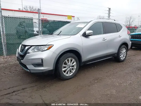 JN8AT2MV6LW113681 2020 NISSAN ROGUE - Image 2